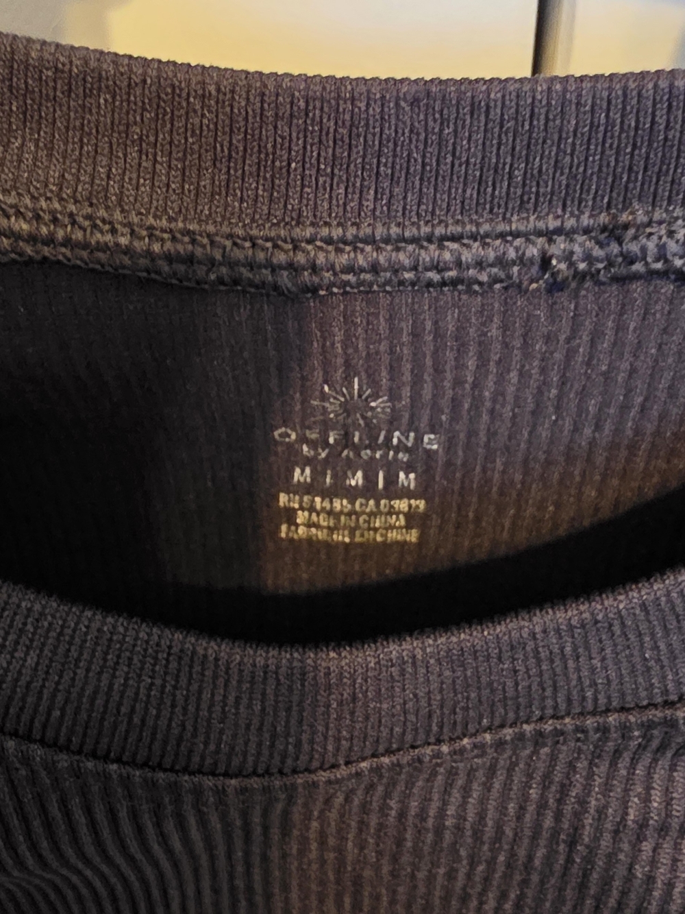 Offline By Aerie  Black Ribbed Cropped Crewneck Sweatshirt - Picture 3 of 3